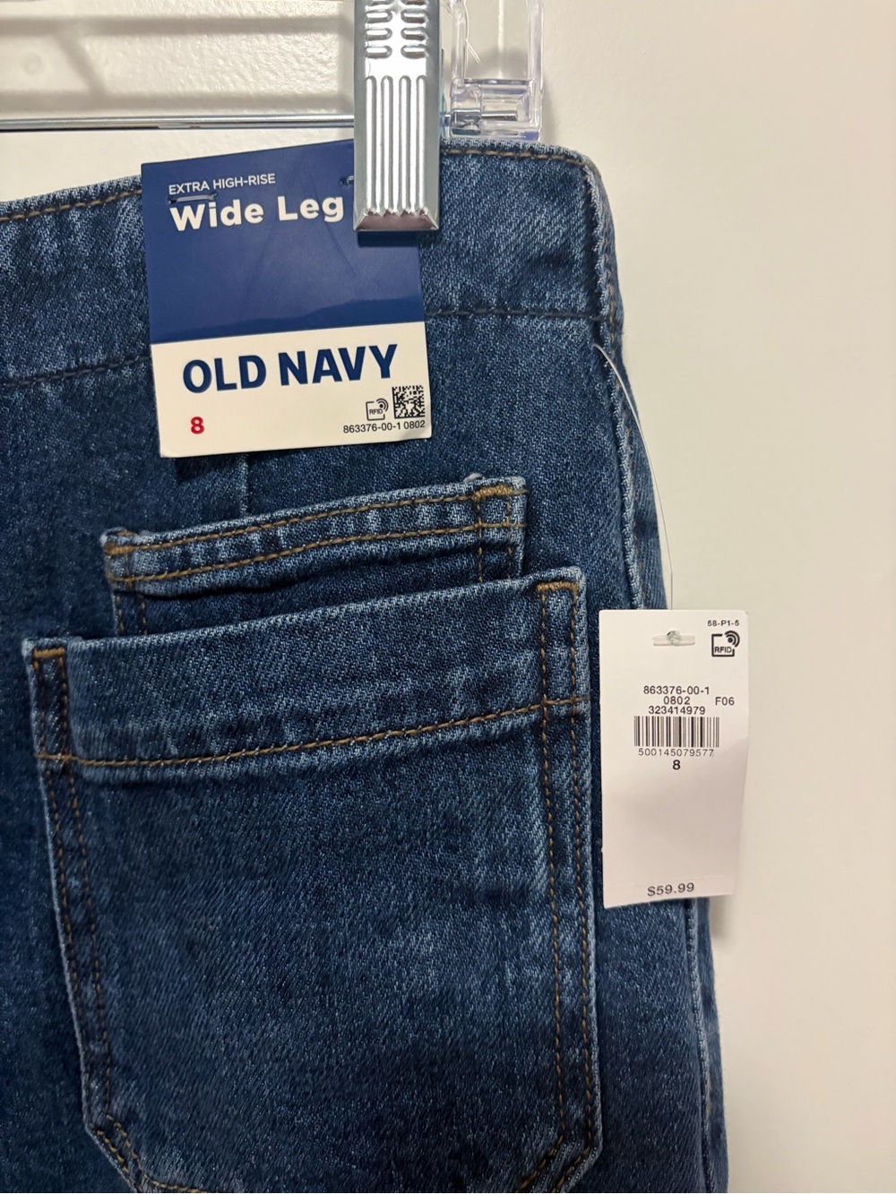 Old Navy Women's Relaxed Wide-Leg Jeans in Dark Blue Denim - Picture 2 of 3